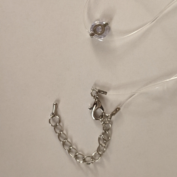 Earring and necklace set - Picture 4 of 5